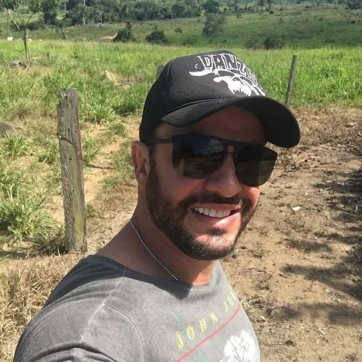<strong>Camilo Hernandez - Comprador de Instragram</strong>